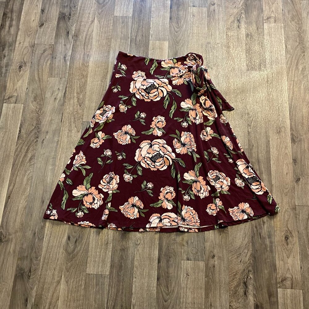 Agnes & Dora Maroon Floral Skirt Size Medium